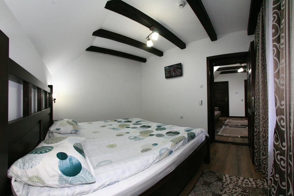 Pensiunea Casa Elvira Vama  Bilik gambar
